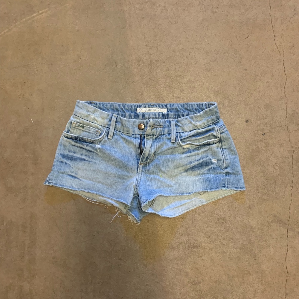 ✨Joe’s jean shorts ✨
